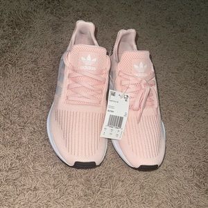 Adidas Swift Runs